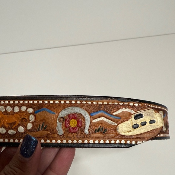 Vintage Western Colorful Scenery Tooled Leather Belt - Picture 7 of 17
